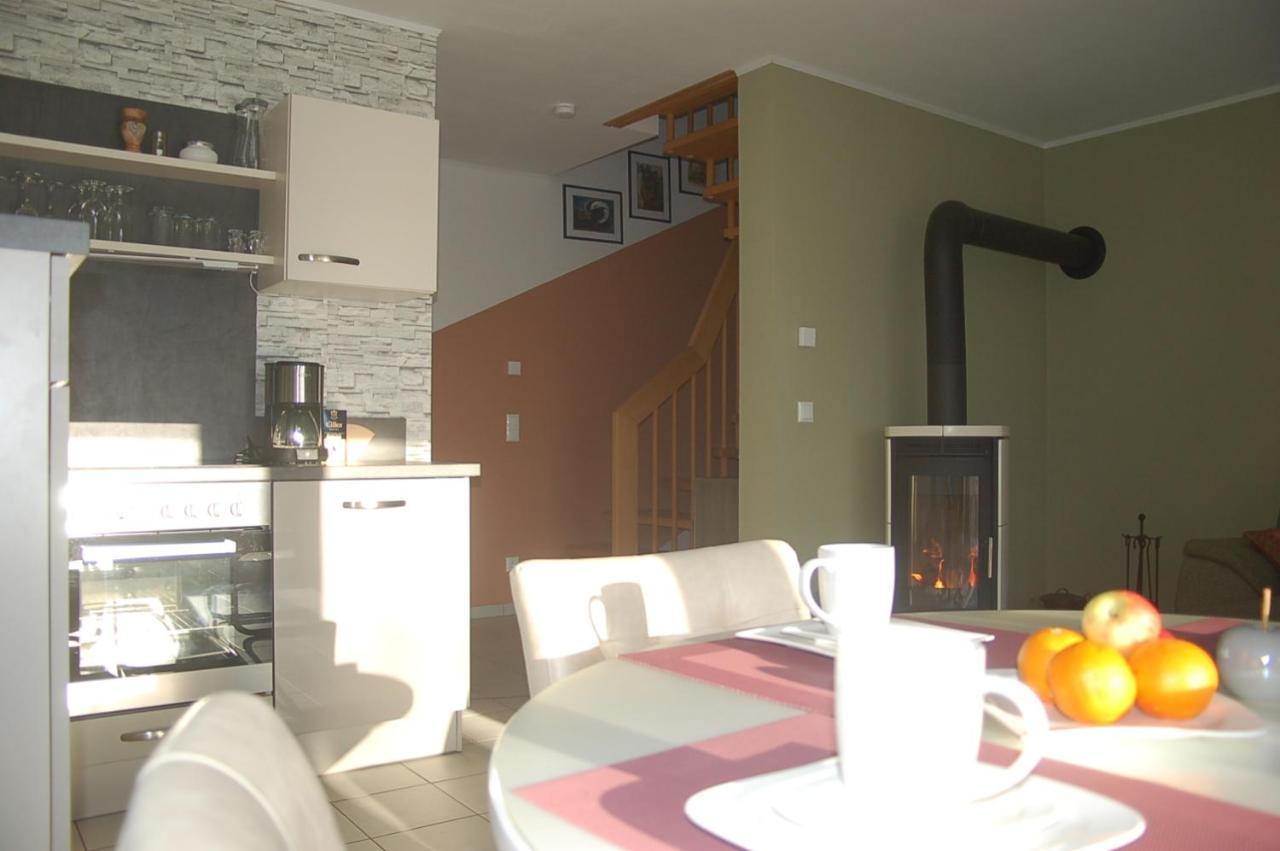 Behagliches Ferienhaus Zaunkoenig -Mit Kamin Und Sauna Tanne Exterior foto
