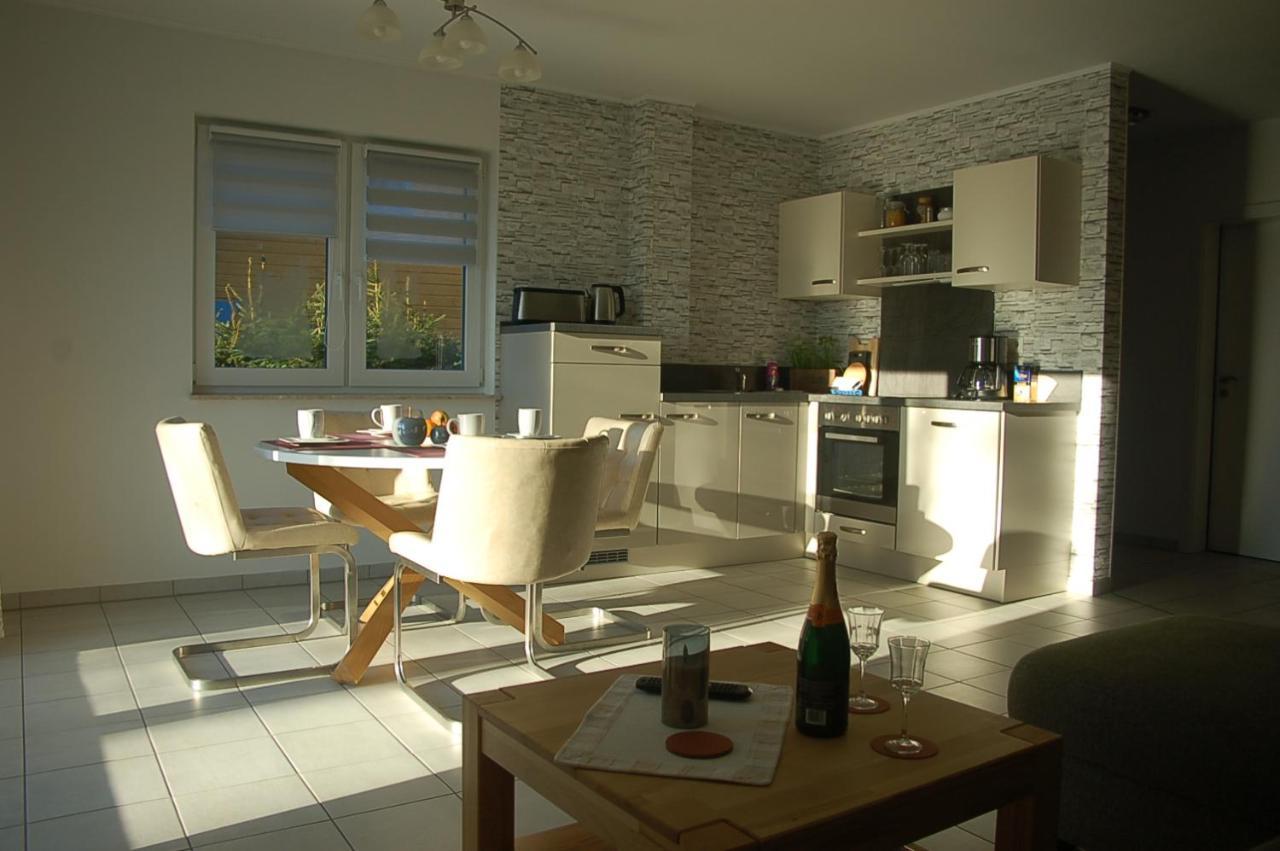 Behagliches Ferienhaus Zaunkoenig -Mit Kamin Und Sauna Tanne Exterior foto